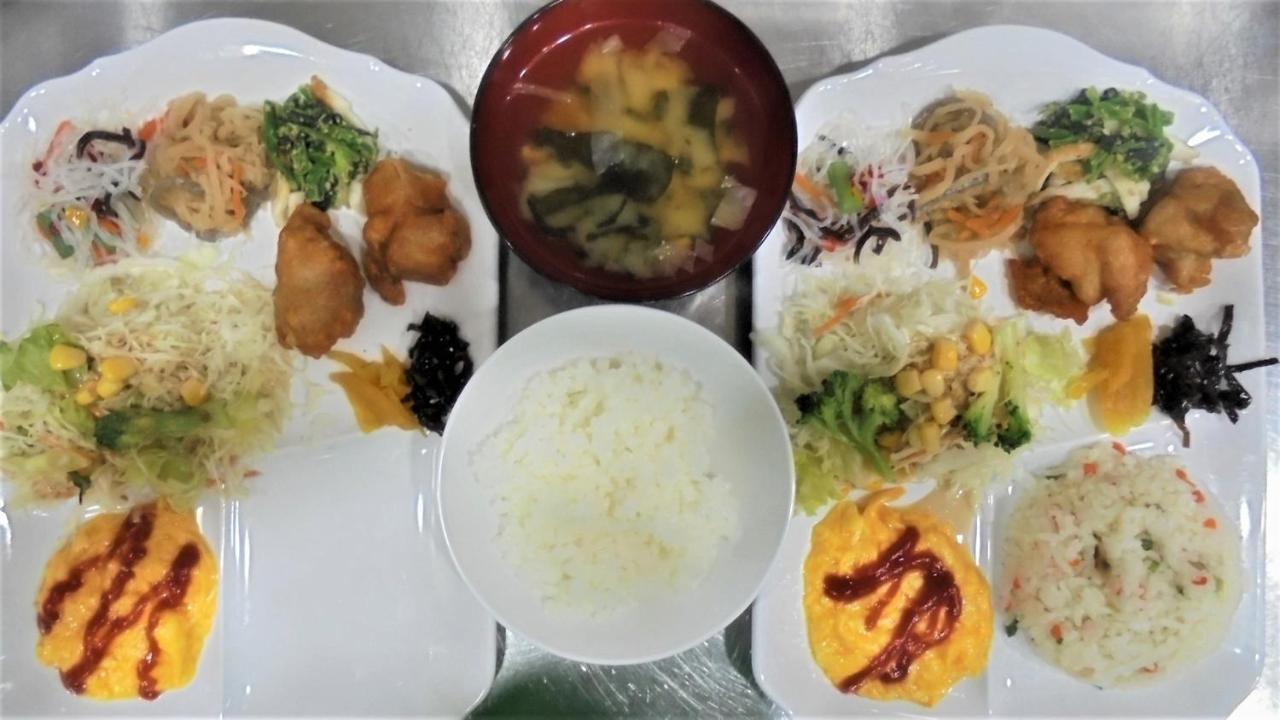 Toyoko Inn Kintetsu Yokkaichi Eki Kita Guchi Kültér fotó