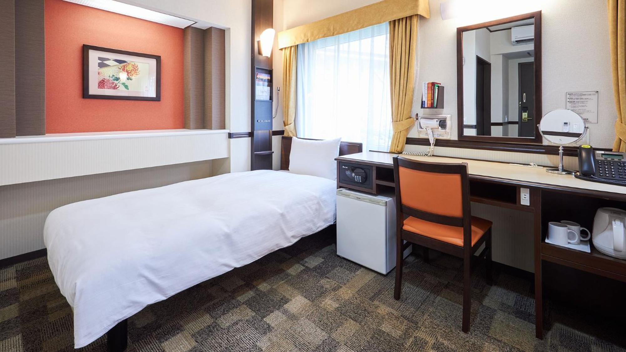 Toyoko Inn Kintetsu Yokkaichi Eki Kita Guchi Szoba fotó