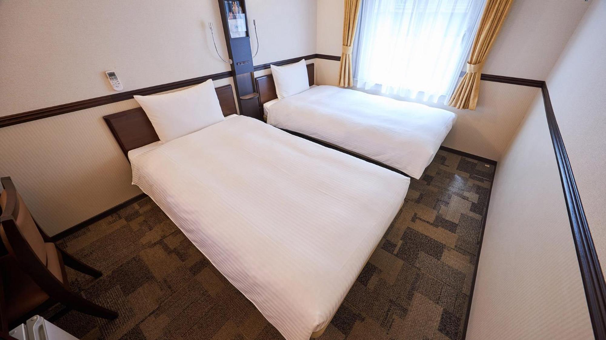 Toyoko Inn Kintetsu Yokkaichi Eki Kita Guchi Szoba fotó